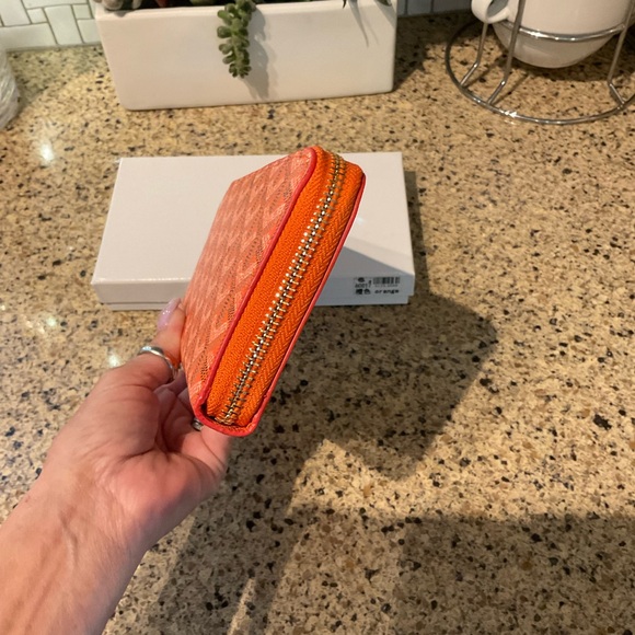 Inspired Orange Goyardine Richelieu Long Flap Bi-Fold Accordion Wallet - Picture 4 of 7